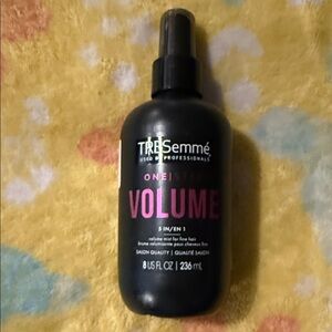 TRESemmé One Step Volume 5-in-1 Hair Treatment - Black